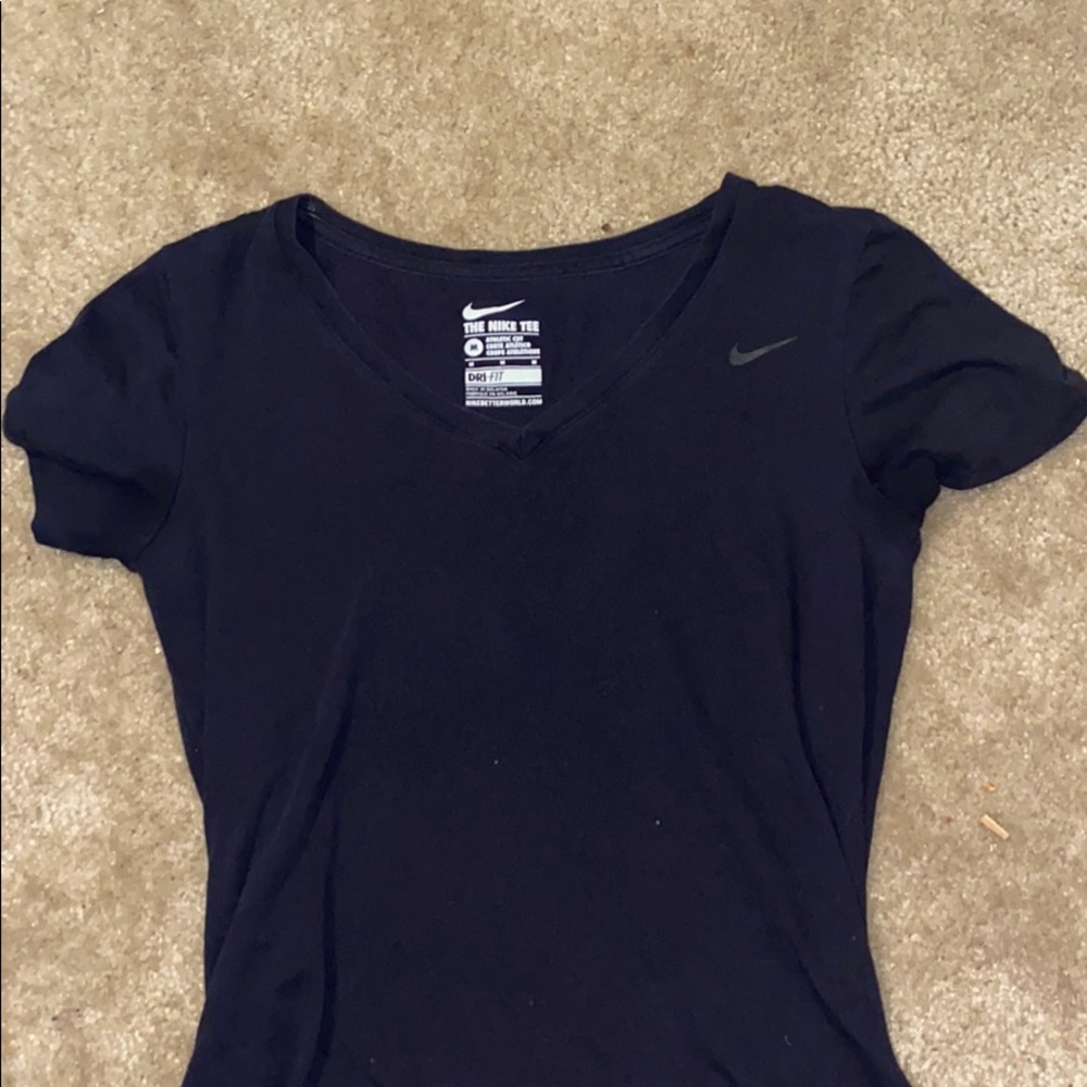 Black Nike top